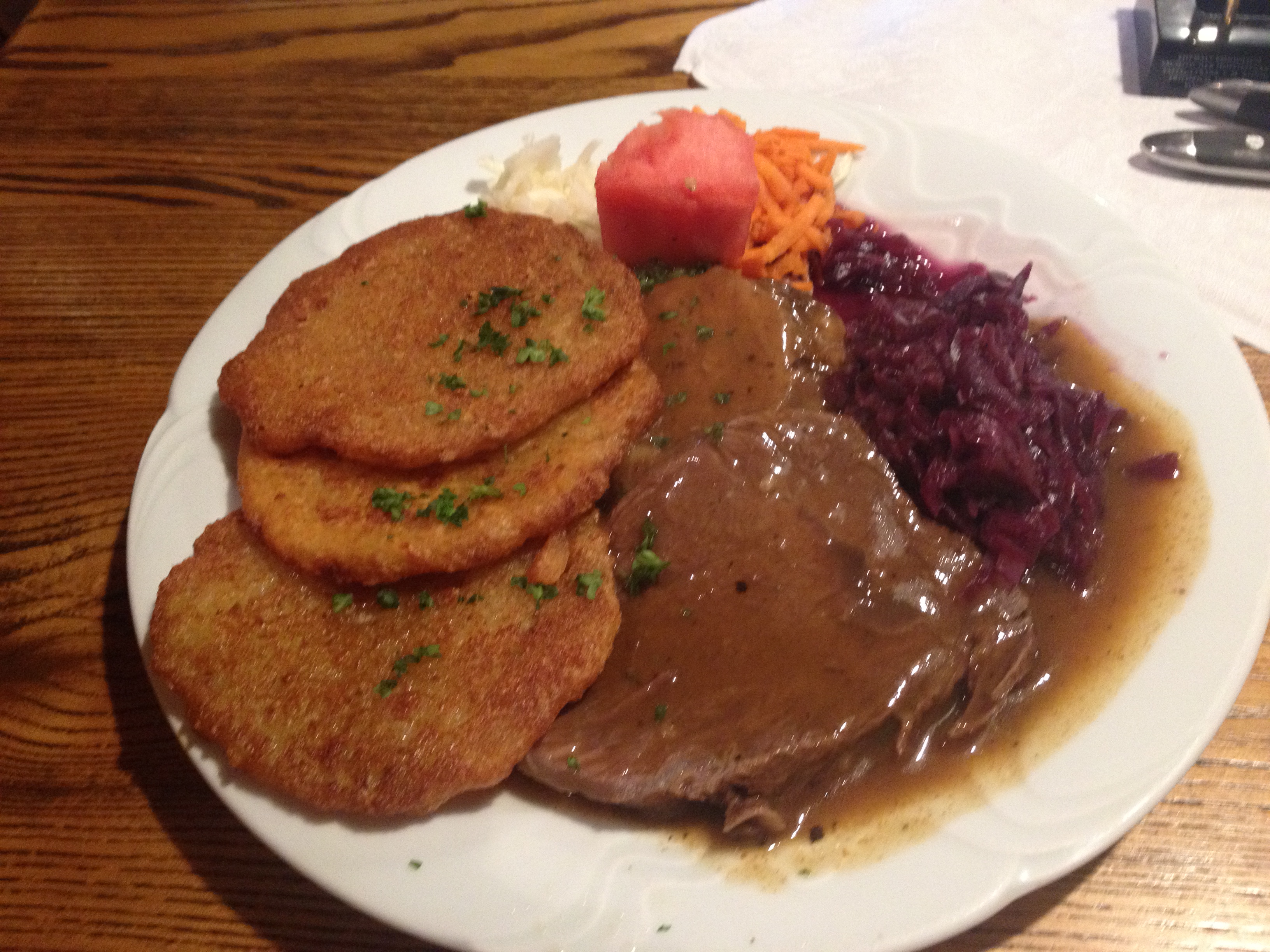 Holzbrunnen - Schmausecke