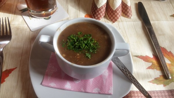 Vorspeise: Klingenthaler Schwammesuppe